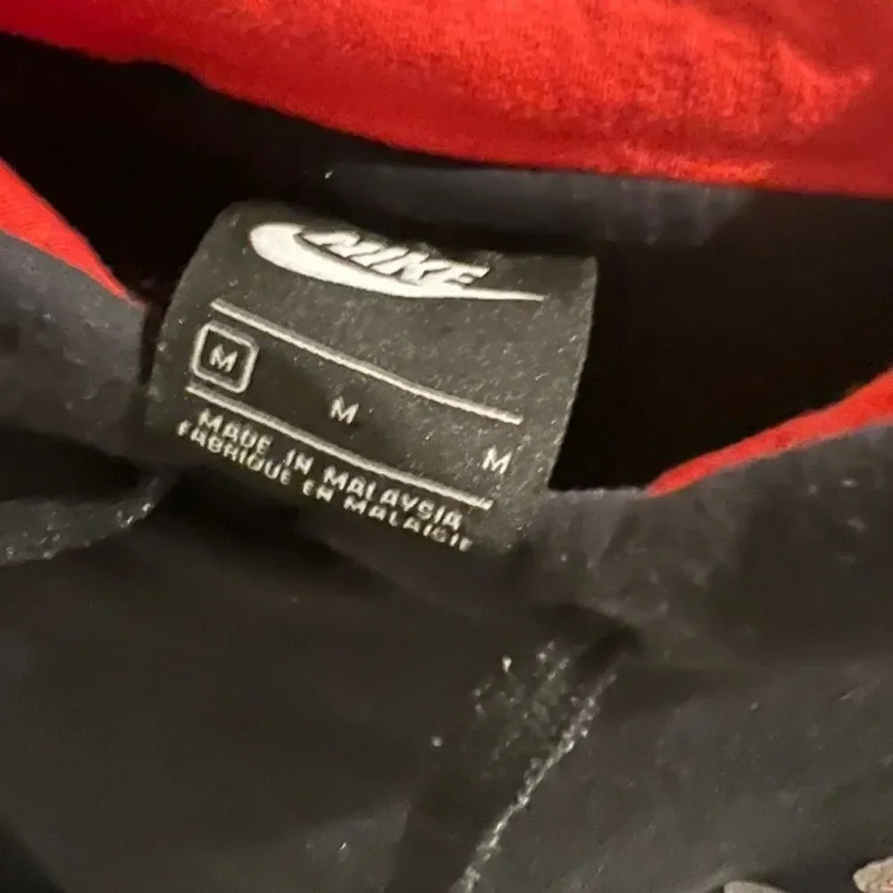 Nike Youth Sportswear Hiker Club Graphic Black Grey Hoodie M